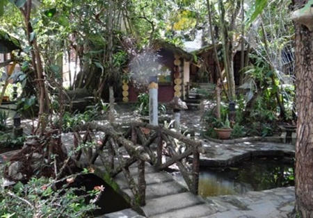 Khám phá ngôi nhà điên ở Đà Lạt