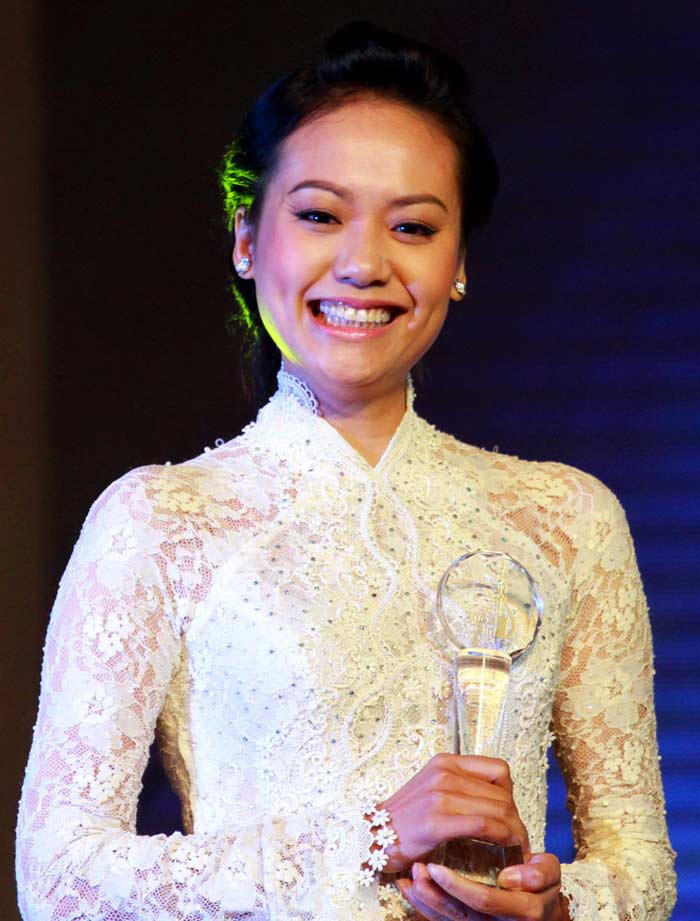 Những mỹ nhân showbiz Việt làm “kẻ thứ 3“