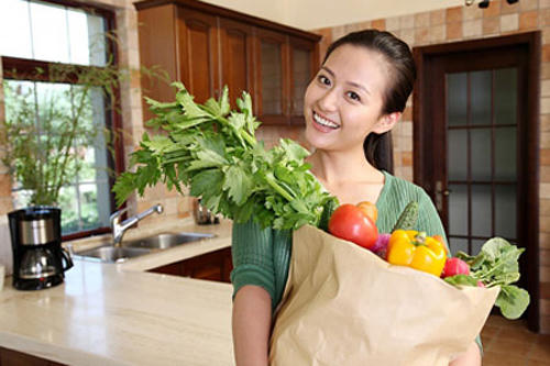 Vợ cứng bóng vía "xử đẹp" chồng ôm gái khoe trên facebook