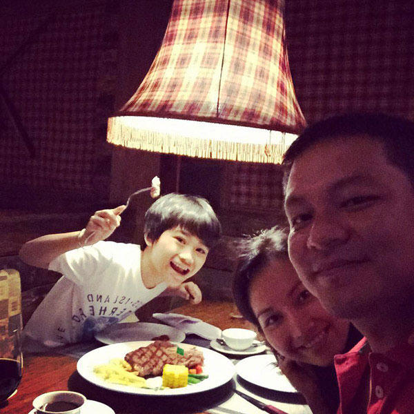 Kim Hiền hạnh phúc khoe mang bầu lần 2