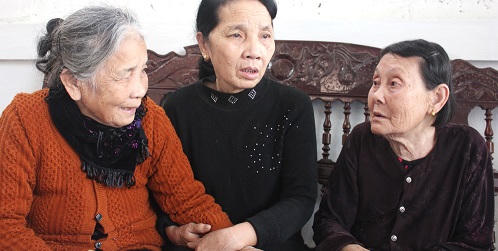 Nghẹn ngào nước mắt người thân vụ rơi máy bay trực thăng 