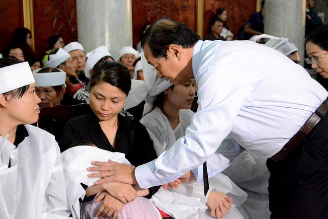 Hình ảnh xúc động trong lễ tang 4 quân nhân