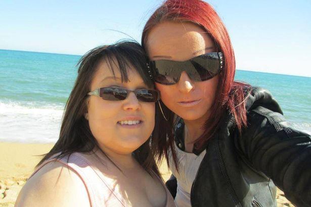 Cầm lòng ở lại với bạn trai đã chuyển giới thành phụ nữ