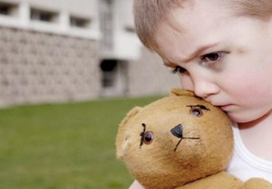 Em đẻ được thì nuôi được, sao lại hỏi anh?