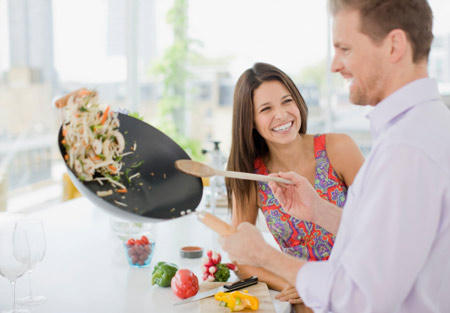 Lăn vào bếp để chứng tỏ "bản lĩnh đàn ông"