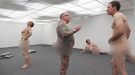 Sang Úc thử tour du lịch khỏa thân 