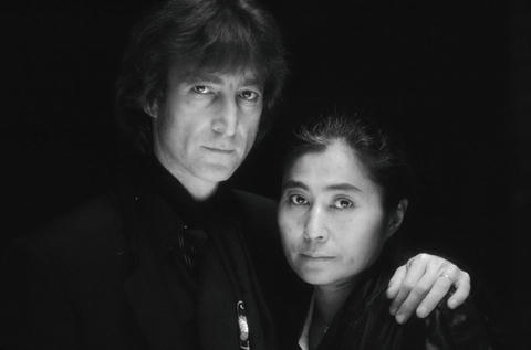 Công bố ảnh hiếm cuối đời của John Lennon