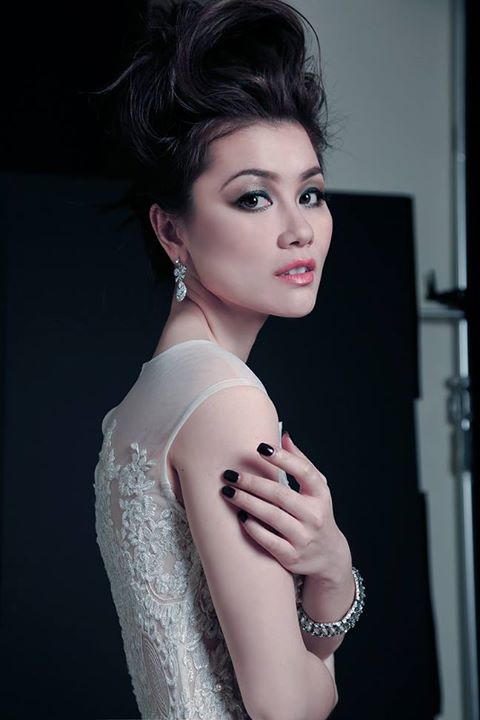 Thủy Tiên: “Đan Trường dành quá ít thời gian cho tôi“