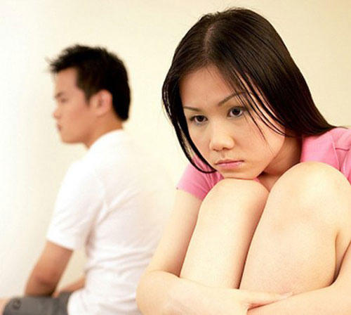 Dùng máy ghi âm “trị” mẹ chồng “điêu“