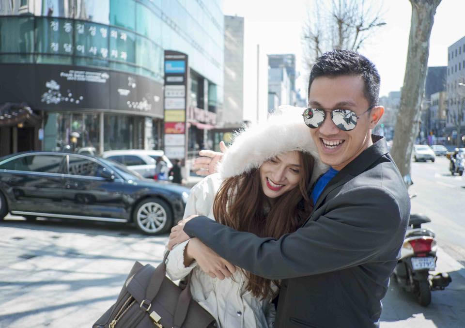 Hương Giang Idol ủng hộ Angela Phương Trinh