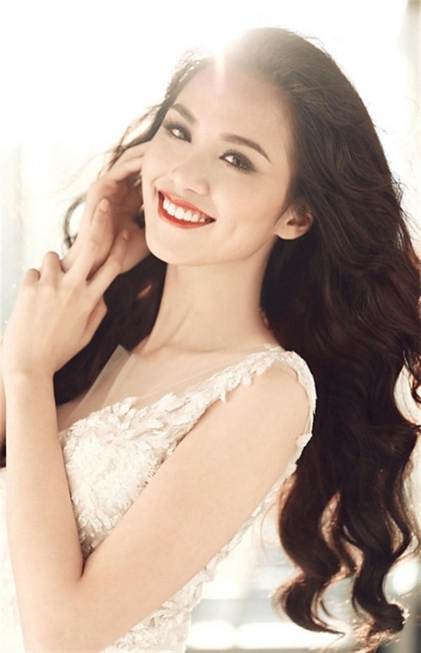 Diễm Hương: Nếu ham vật chất đã không ra đi tay trắng