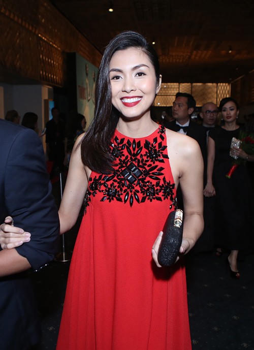 Tăng Thanh Hà sinh quý tử đầu lòng