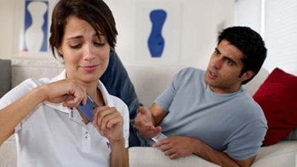 “Lộ” con riêng vì chồng “bỗng dưng keo kiệt”