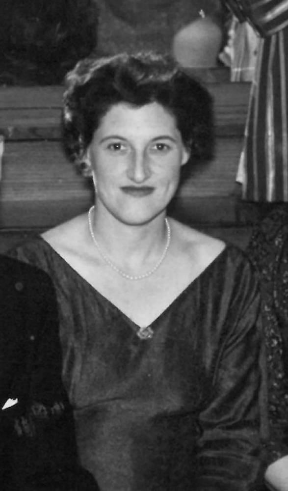 Chú rể 103 tuổi cưới vợ 91 tuổi