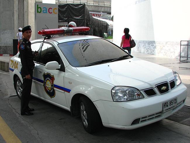 Những điều luật kỳ quặc nhất thế giới 