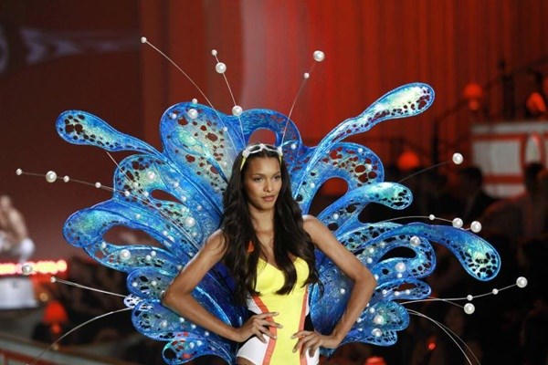 Ngắm 10 thiên thần mới của Victoria's Secret