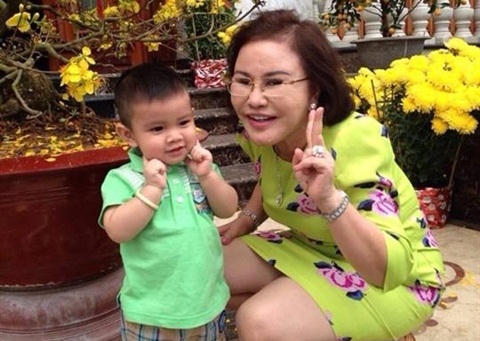 Quỳnh Chi gây tranh cãi khi giành nuôi con với đại gia Diệu Hiền