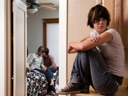 Đau đớn phát hiện chồng ngoại tình lúc đang ở cữ