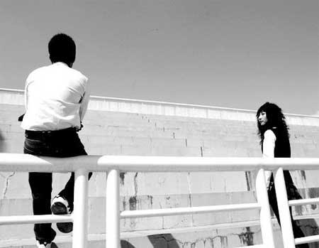 Có nên tha thứ cho vợ “say nắng”?