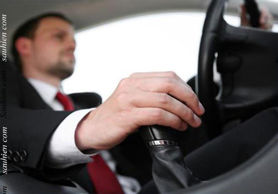 Cách thoát chết khi ô tô mất phanh