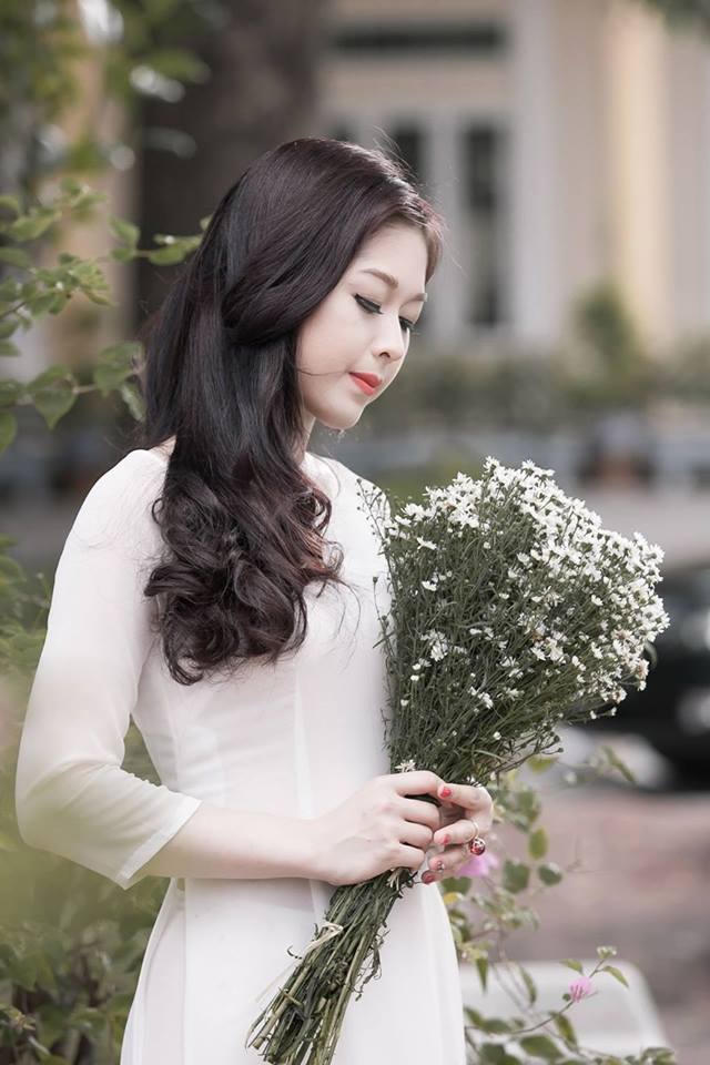 Hotgirl trường báo lần đầu chia sẻ về “Cuộc hôn nhân trẻ con“