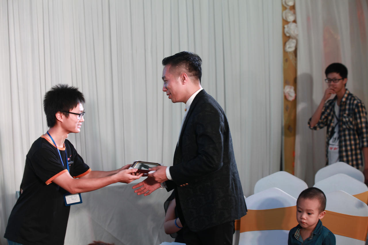 Giúp trẻ “Vươn tới đỉnh cao”