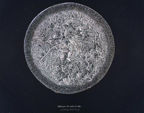 Không phải nước mắt nào cũng "mặn" như nhau