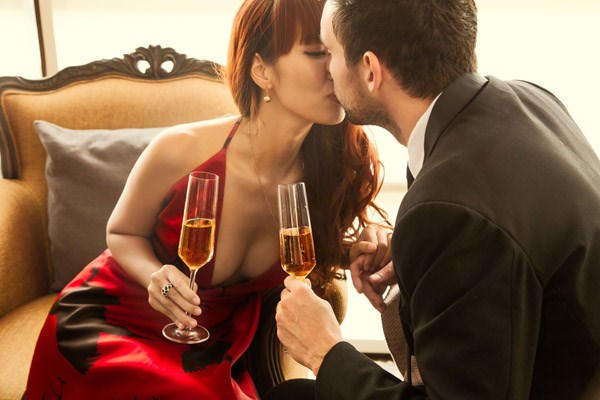 Hà Anh đính hôn vào ngày 10/7