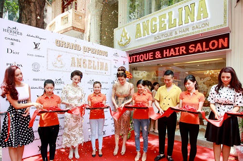 Dàn sao chúc mừng Hoa hậu Ngô Thu Trang khai trương Salon hàng hiệu