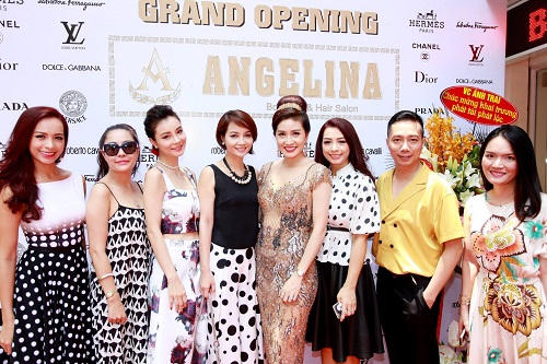 Dàn sao chúc mừng Hoa hậu Ngô Thu Trang khai trương Salon hàng hiệu