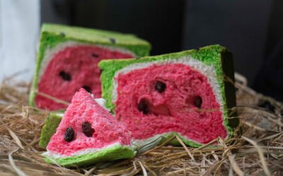 Sự thật về món bánh mì dưa hấu đang gây “sốt“