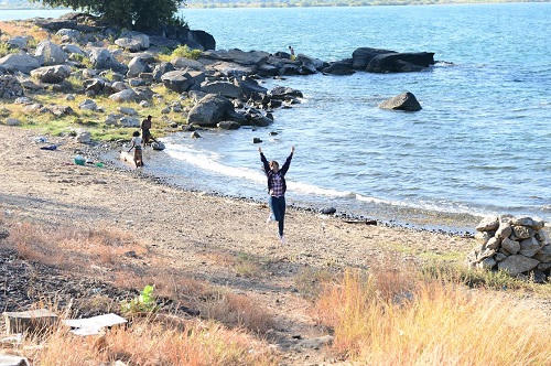 Đón bình minh trên hồ Lago