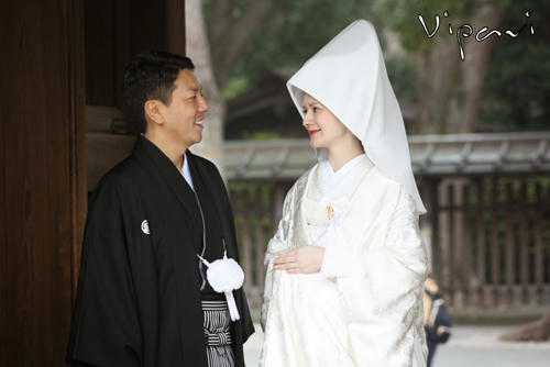 10 phong tục tán tỉnh kỳ lạ