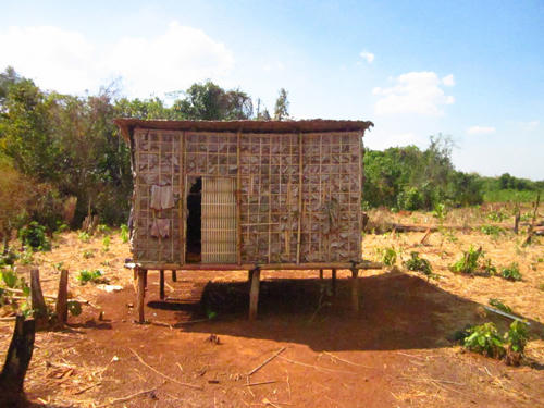 10 phong tục tán tỉnh kỳ lạ