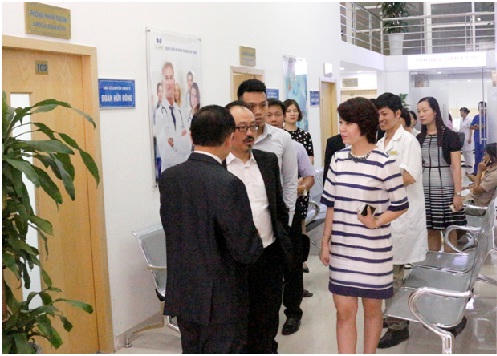 Bệnh viện Hà Thành hợp tác với Insmart triển khai sản phẩm bảo hiểm sức khỏe cao cấp