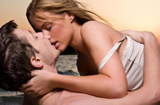 Thẩm phán yêu cầu trại giam để tù nhân xem “phim người lớn“