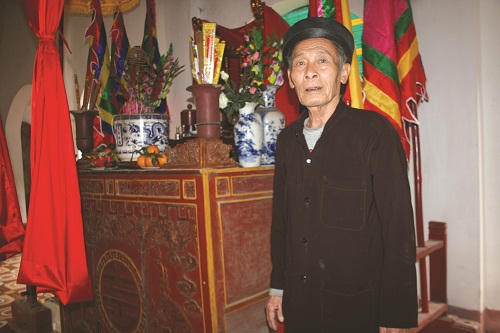 Cây đa ba gốc chứa những lời nguyền