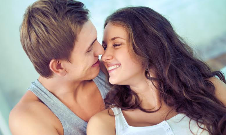 Tin lời vợ, con trai “sập bẫy” ly gián mẹ