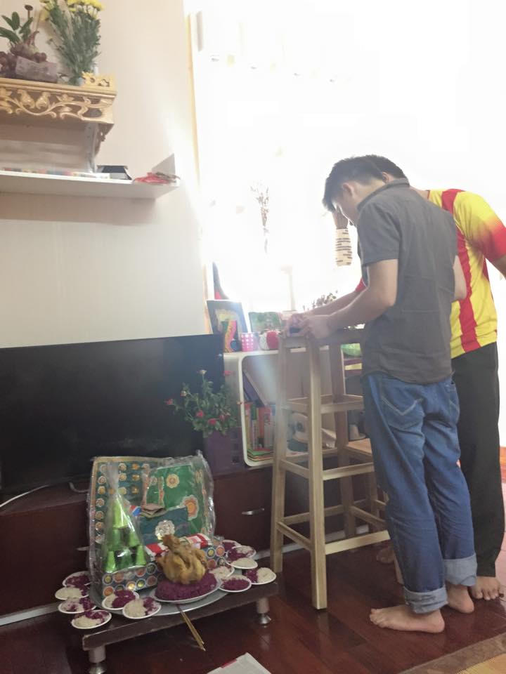 Hành trình yêu thương của cậu bé 1 tuần tuổi đã mồ côi mẹ