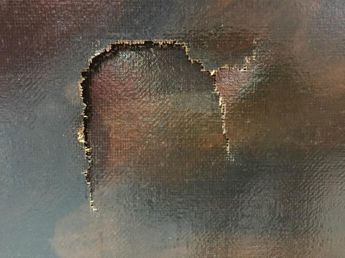 Du khách vấp ngã làm thủng bức tranh hiếm 1,5 triệu USD