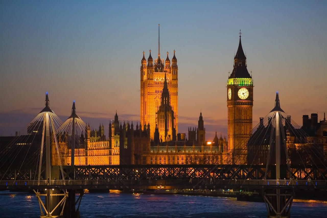 Đồng hồ Big Ben đang chạy sai giờ