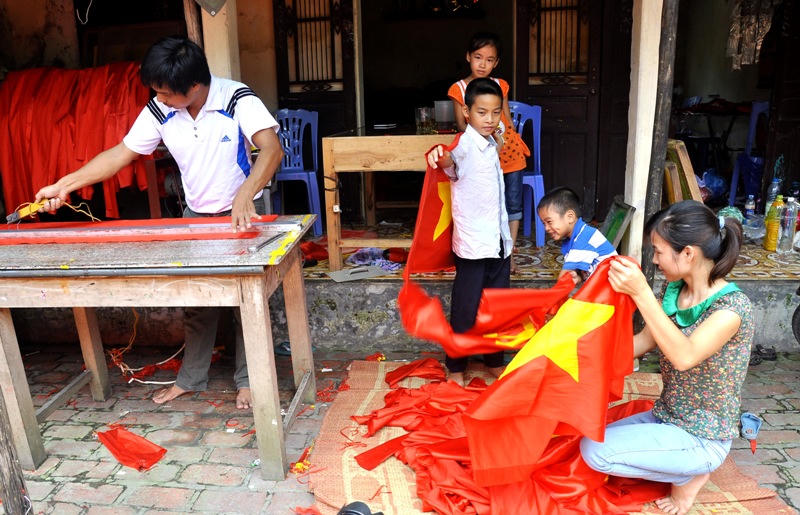 Truyền thống gia đình 4 đời “dệt” hồn Tổ quốc