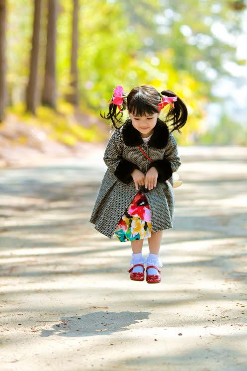 Chụp khoảnh khắc ngộ nghĩnh của con để “rinh” 20 triệu đồng