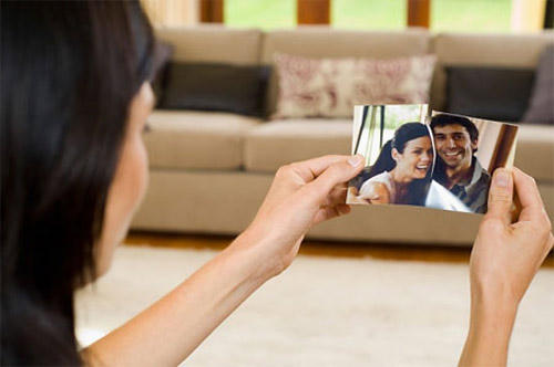 Vợ cũ không chịu buông tha chồng tôi