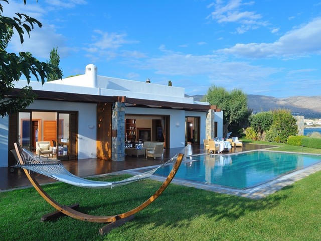 Khách sạn có giá phòng tới 450 triệu đồng/đêm