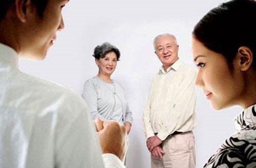 Đằng sau sự tử tế bất ngờ của gia đình nhà chồng