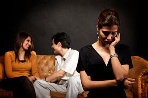 Chồng lập mưu nhận người tình làm em kết nghĩa