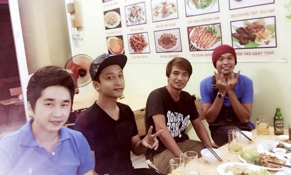 Lệ Rơi sắp thành... hướng dẫn viên cho một kênh truyền thông?