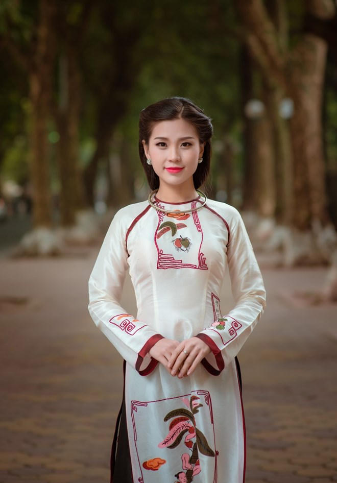 Ngày 20/10, sao nữ Việt tiết lộ bí quyết xinh đẹp từ nhỏ 