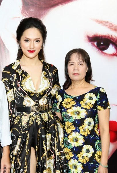 Ngày 20/10, sao nữ Việt tiết lộ bí quyết xinh đẹp từ nhỏ 